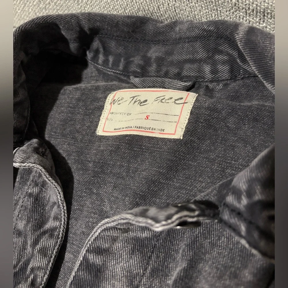 Free People - We The Free Madison City Denim Jacket Washed Black Size Small - Picture 4 of 5